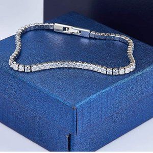 14k White Gold Princess Cut Diamond Bracelet